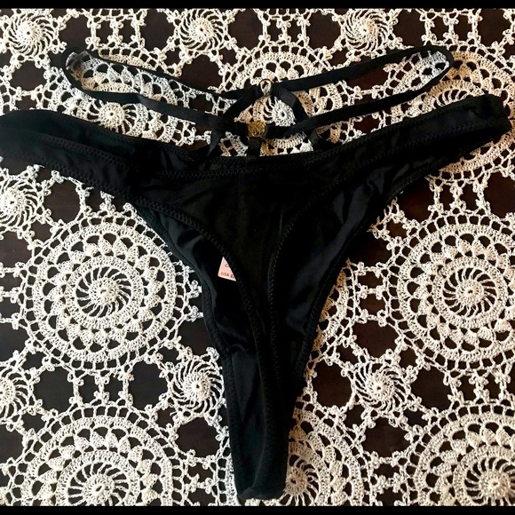 Victoria’s Secret Strappy Thong Panty Black M - Picture 4 of 8